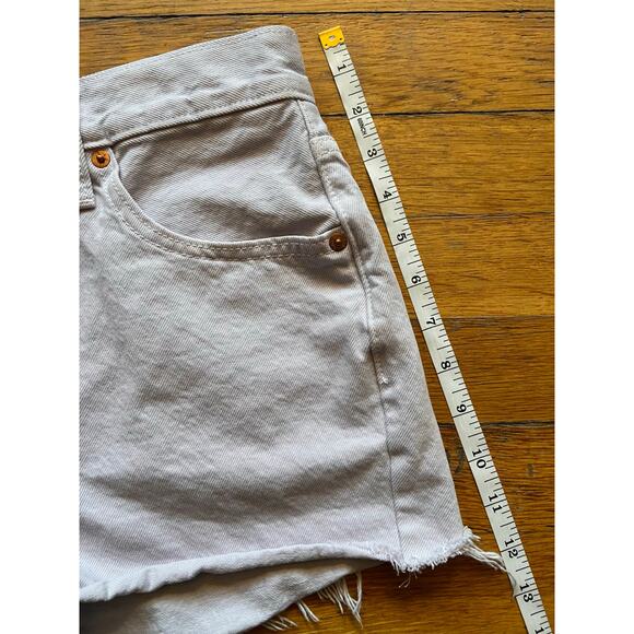 LEVI'S 501 Distressed Cream/Lavender Dyed Button-Fly Shorts sz W27 - Picture 10 of 10